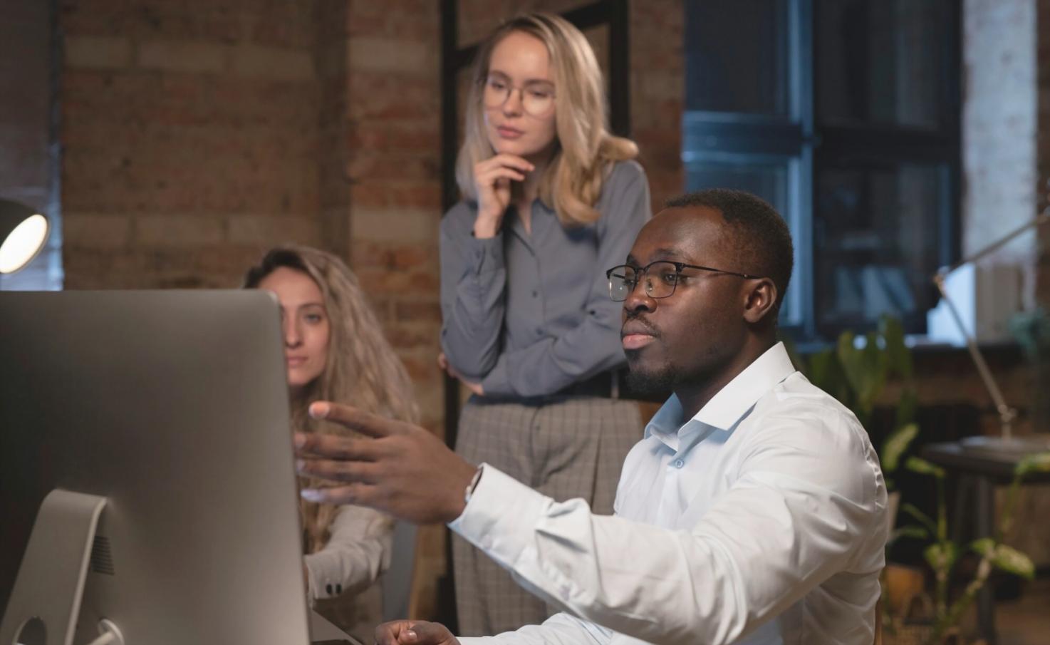 Planification budgétaire avec graphiques et analyses